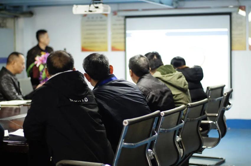 茄子影院成人污版研发、生产2020年度工作总结暨2021年度工作计划专题会议